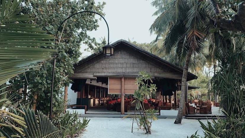 Rasgefaanu Bar
