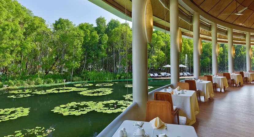 Lake View Restaurant