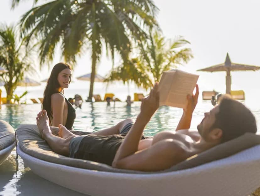 Waves Pool Bar