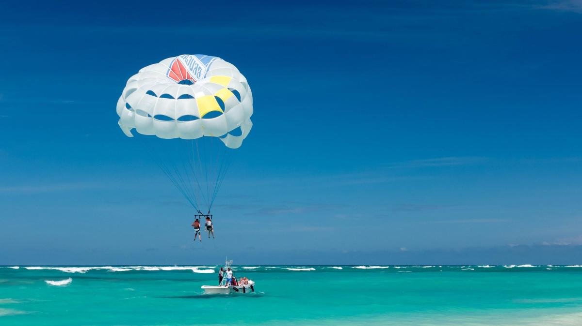 parasailing-maldives