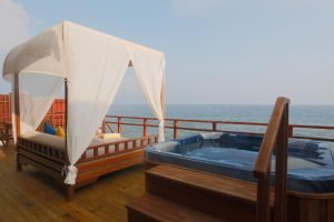 Ocean Villa Horizon with Jacuzzi Furaveri Maldives 7