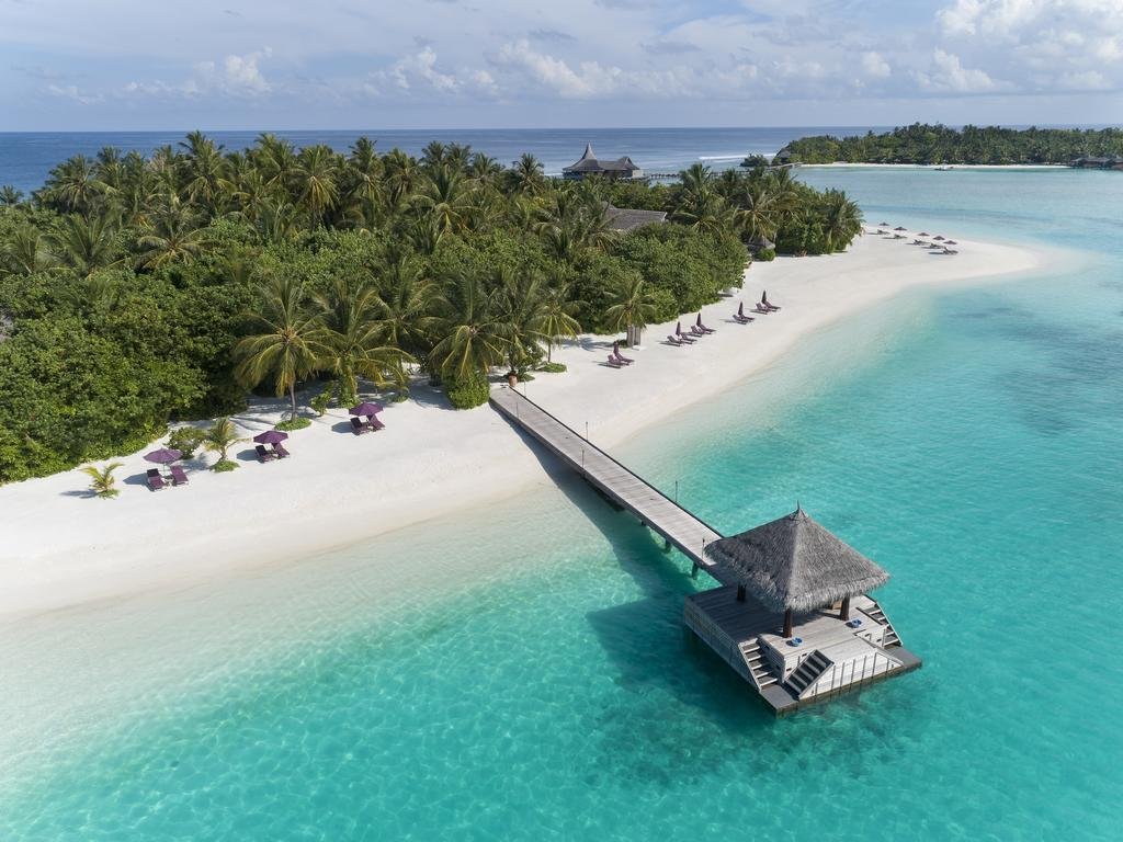 NALADHU PRIVATE ISLAND MALDIVES