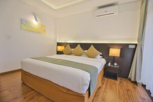 Together in Thinadhoo-nav-11