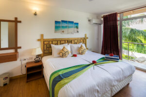 Rasdhoo & Ukulhas Adventure Escape-nav-10