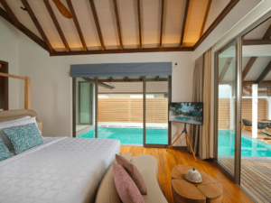 Semi-Ocean Pool Suite Meyyafushi Maldives 3