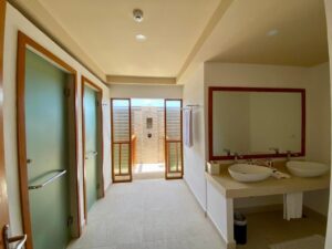 Deluxe Water Villa Brennia Kottefaru Maldives 3